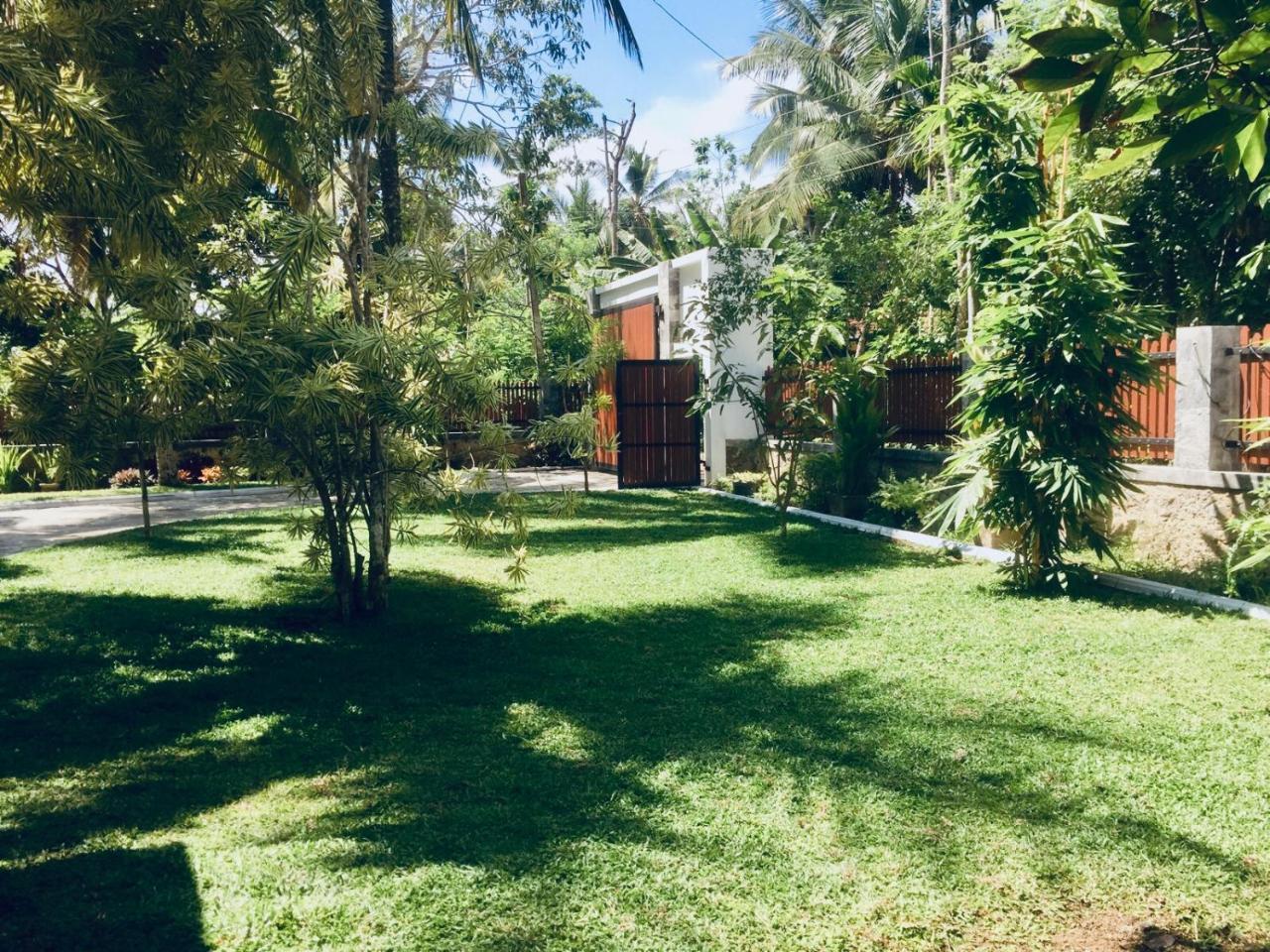 Casa Blanca Hotel Ahangama Kültér fotó