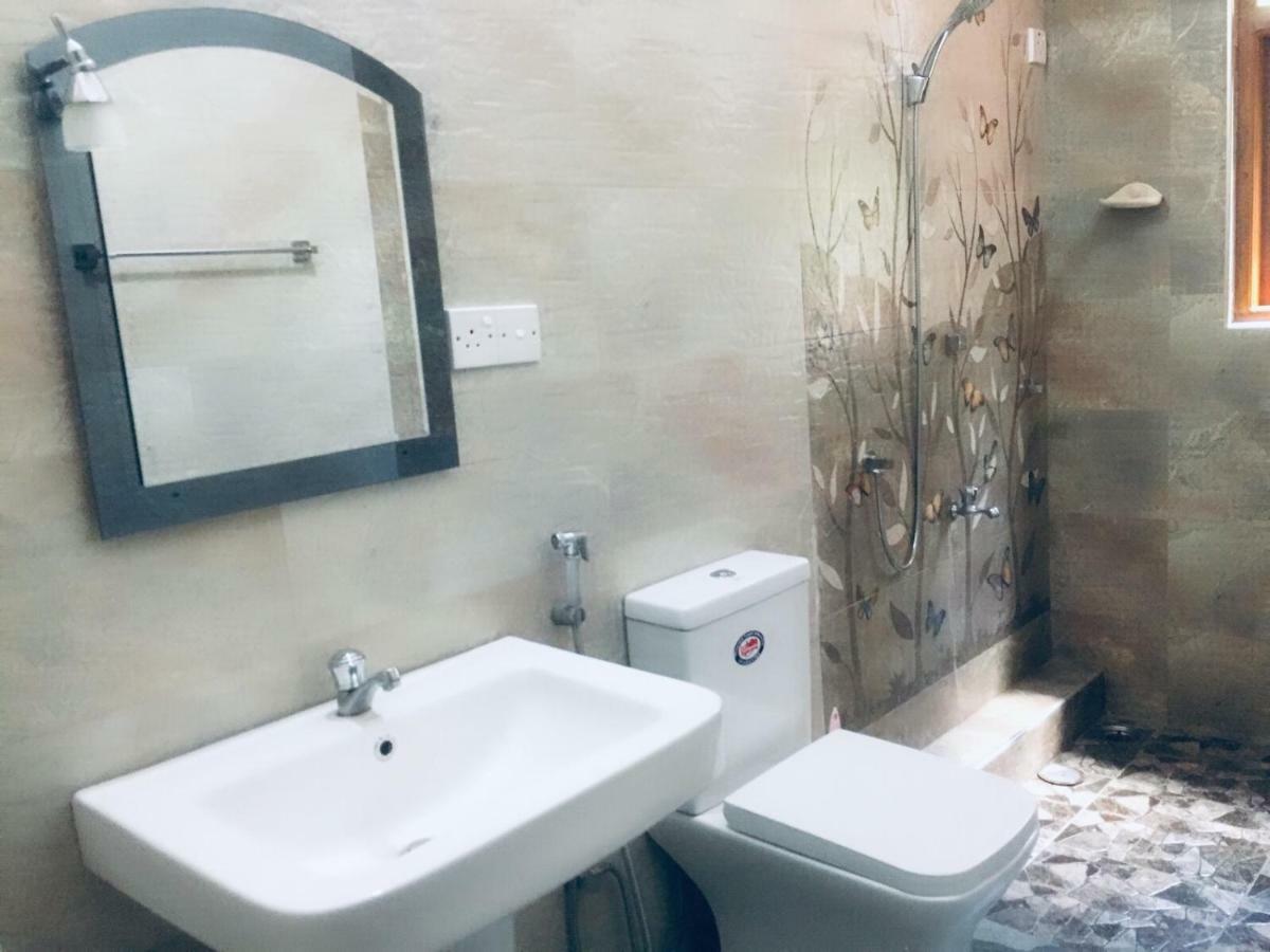Casa Blanca Hotel Ahangama Kültér fotó